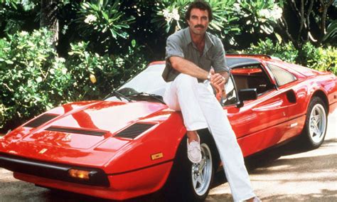 Magnum, P.I., De charismatische privédetective met een voorliefde voor rode Ferrari's en mysterieuze zaken!