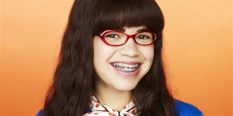  Ugly Betty: De charmanteste nerd ter wereld ontdekt de glamour van New York!